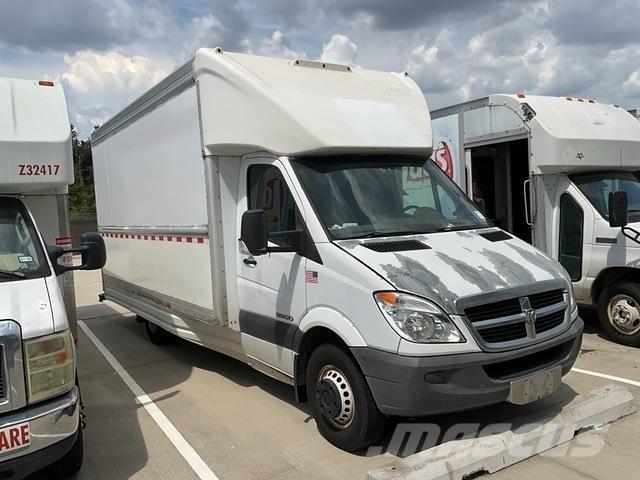 Dodge Sprinter Sanduk kombiji