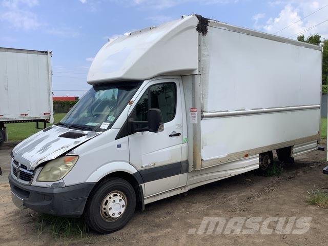 Dodge Sprinter Sanduk kombiji