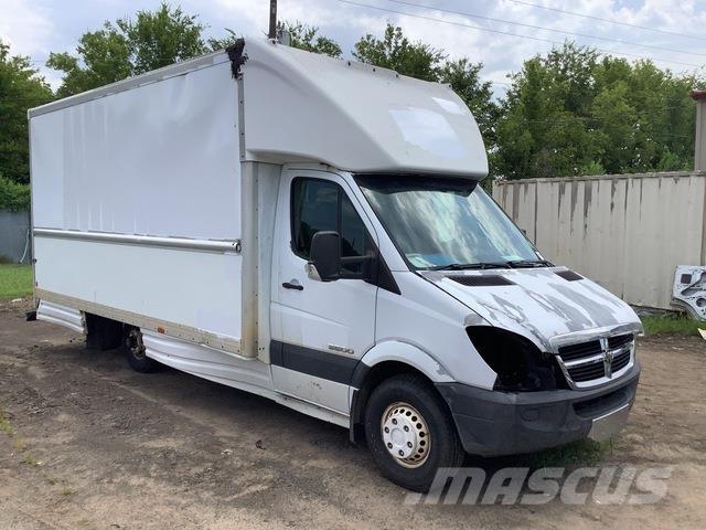 Dodge Sprinter Sanduk kombiji