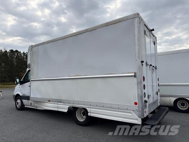 Dodge Sprinter Sanduk kombiji