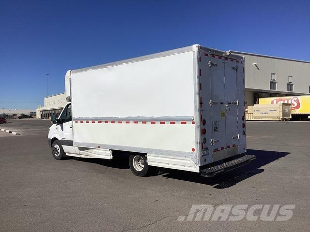 Dodge Sprinter Sanduk kombiji