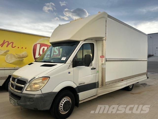 Dodge Sprinter Sanduk kombiji