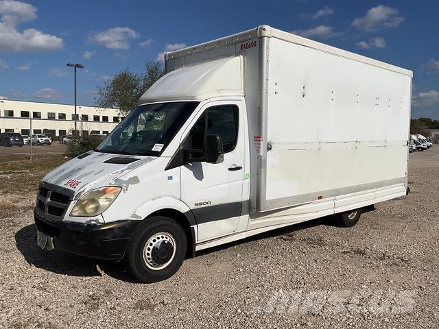 Dodge Sprinter Sanduk kombiji