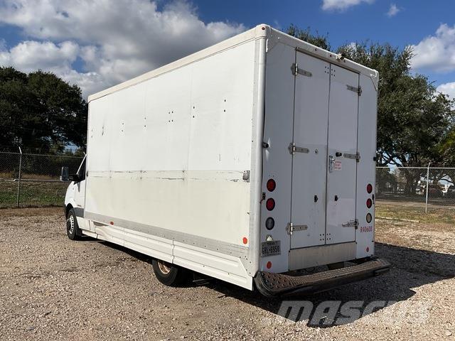 Dodge Sprinter Sanduk kombiji