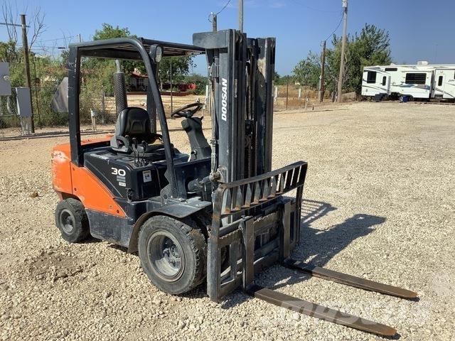 Doosan D30S-7 Viličari - ostalo