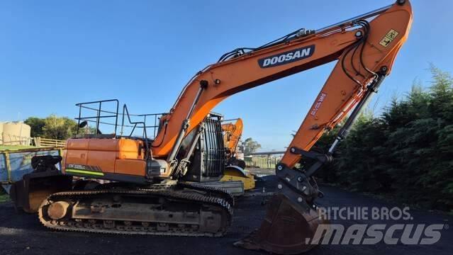 Doosan DX225LC Bageri gusjeničari