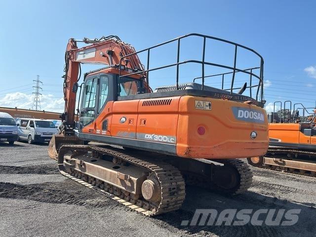Doosan DX300LC Bageri gusjeničari