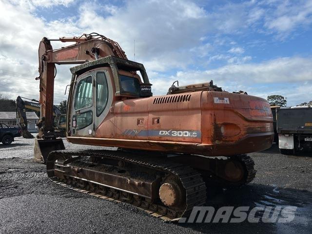 Doosan DX300LC Bageri gusjeničari