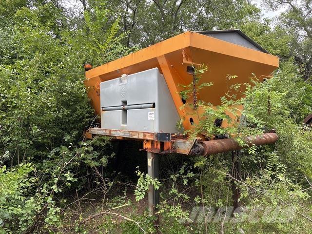 Epoke SH3500 Posipači soli i pijeska