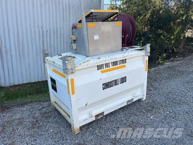  FES Fuel and additive tanks