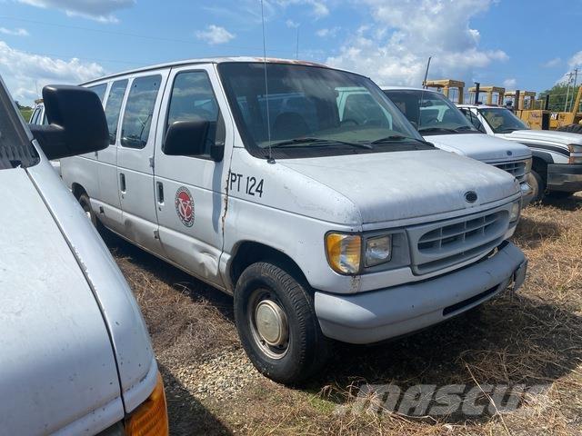 Ford E-150 Automobili