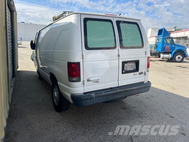 Ford E-250 Dostavna vozila / kombiji