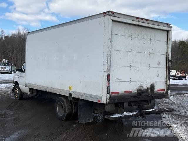 Ford E-350 Sanduk kamioni