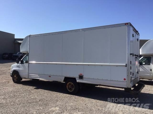 Ford E-350 Dostavna vozila / kombiji
