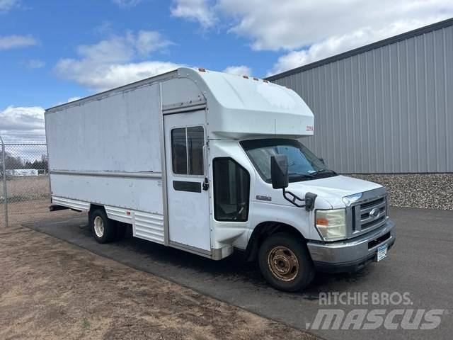 Ford E-350 Dostavna vozila / kombiji