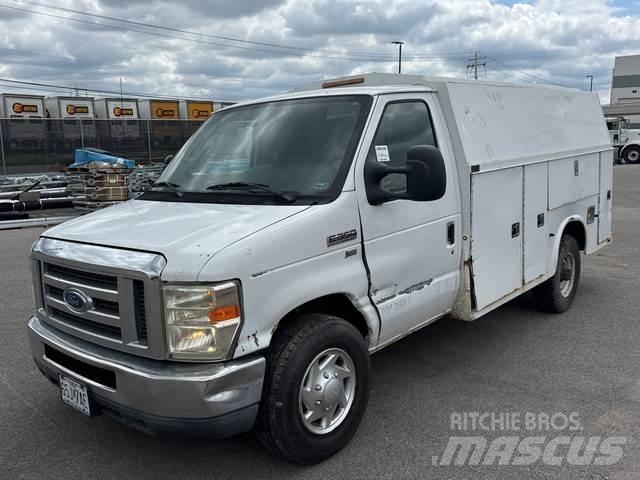 Ford E-350 Kiperi
