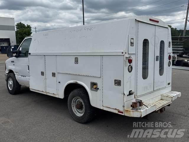 Ford E-350 Kiperi