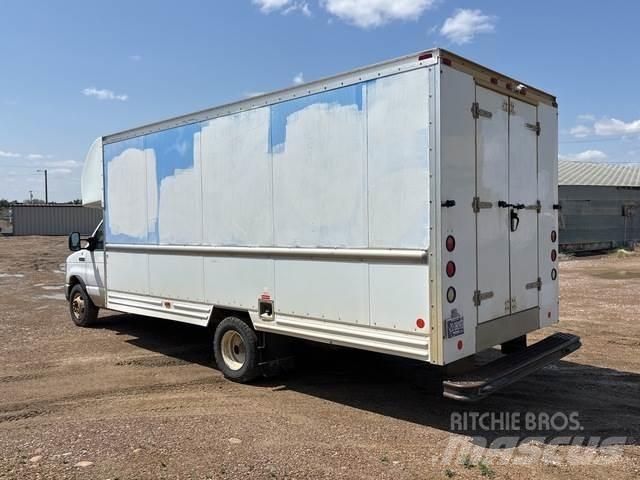 Ford E-350 Sanduk kamioni