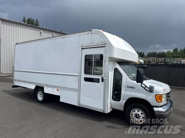Ford E-350 Dostavna vozila / kombiji