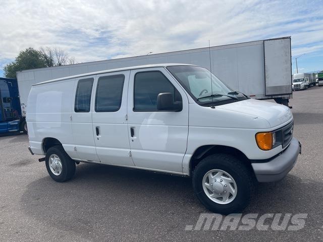 Ford E-350 Dostavna vozila / kombiji