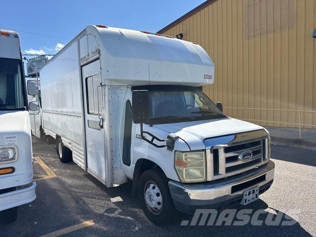 Ford E-350 Dostavna vozila / kombiji