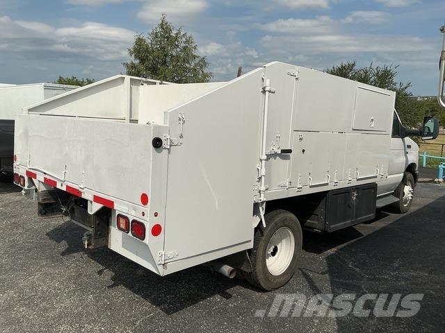 Ford E-450 Rasipači mineralnog  gnojiva