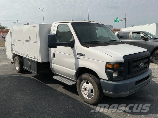 Ford E-450 Rasipači mineralnog  gnojiva