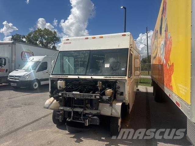 Ford Econoline Sanduk kombiji