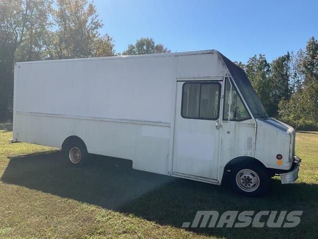 Ford Econoline Sanduk kombiji