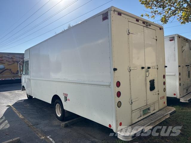 Ford Econoline Sanduk kombiji