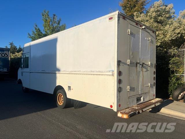 Ford Econoline Sanduk kombiji