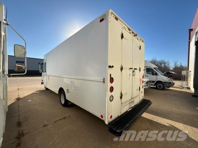 Ford Econoline Sanduk kombiji