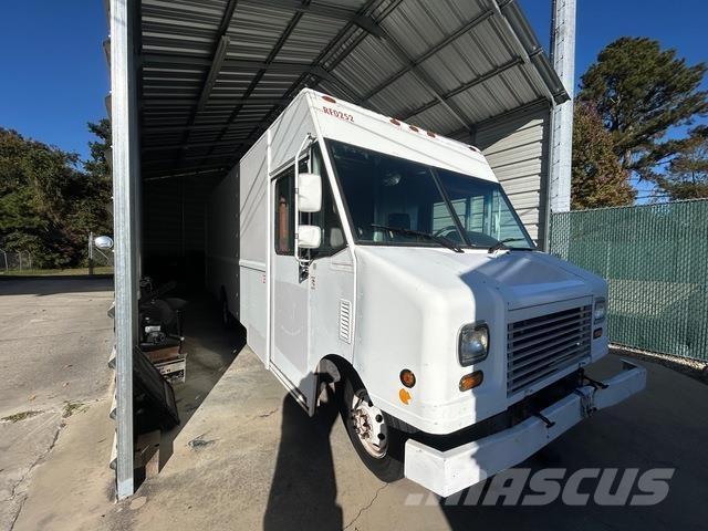 Ford Econoline Sanduk kombiji