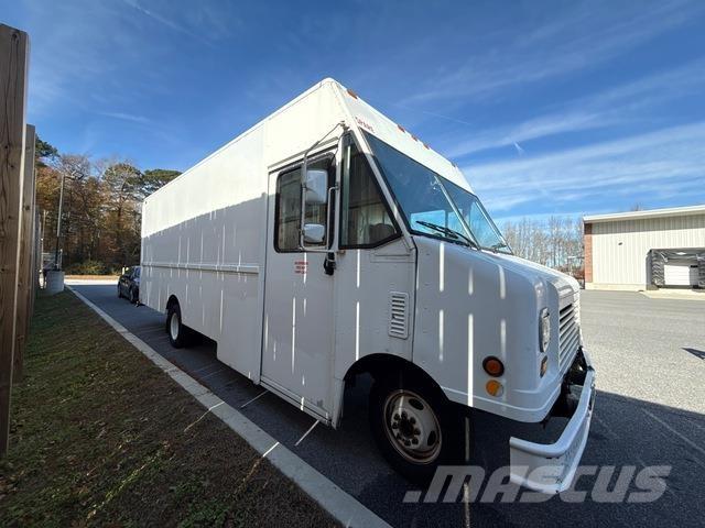 Ford Econoline Sanduk kombiji