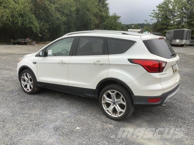 Ford Escape Automobili