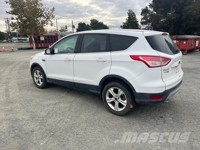 Ford Escape Automobili