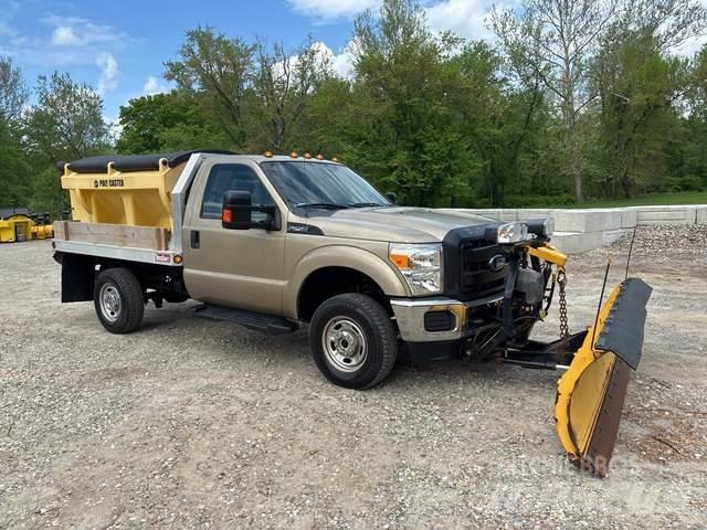 Ford F-250 Sniježne daske i  plugovi