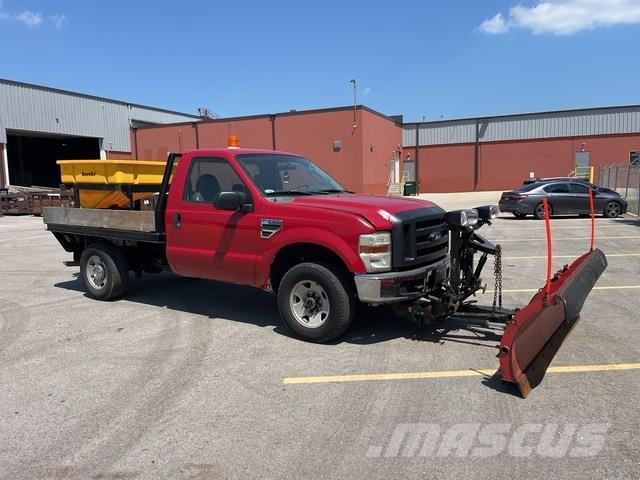 Ford F-250 Sniježne daske i  plugovi