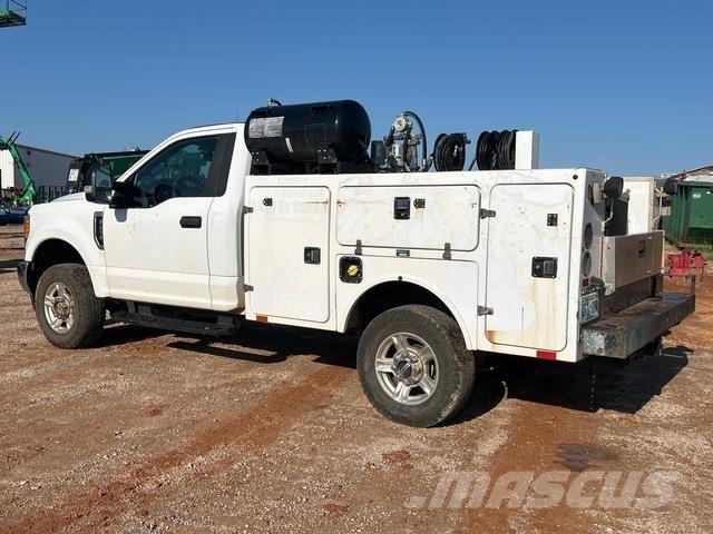Ford F-250 Komunalna vozila