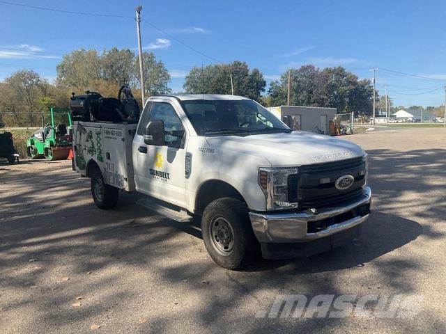 Ford F-250 Komunalna vozila