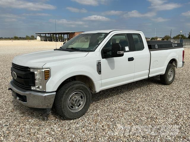 Ford F-250 Kiperi