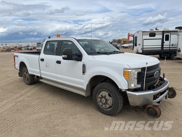 Ford F-350 Kiperi