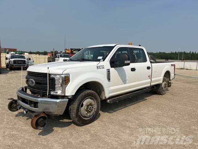 Ford F-350 Ostalo