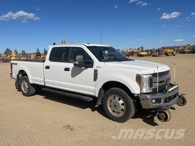 Ford F-350 Kiperi