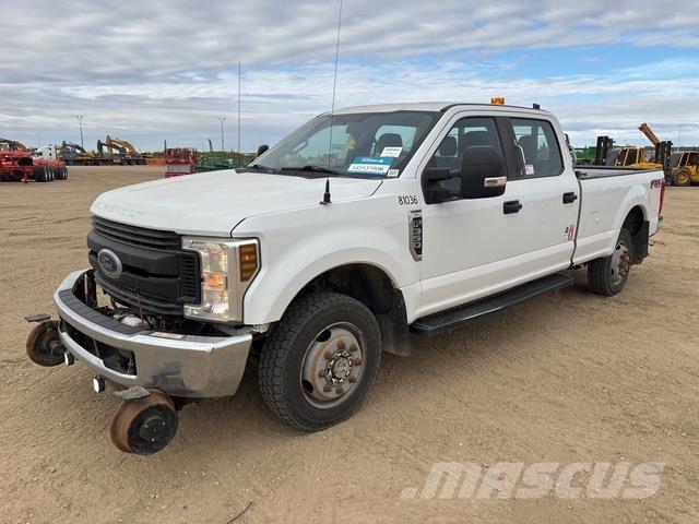 Ford F-350 Kiperi