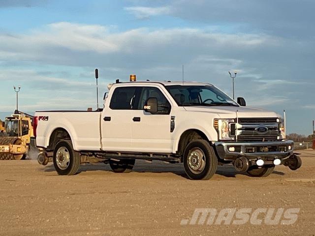 Ford F-350 Kiperi
