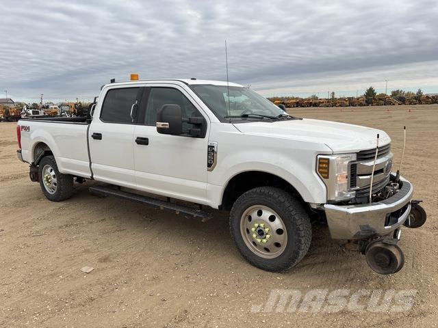 Ford F-350 Kiperi