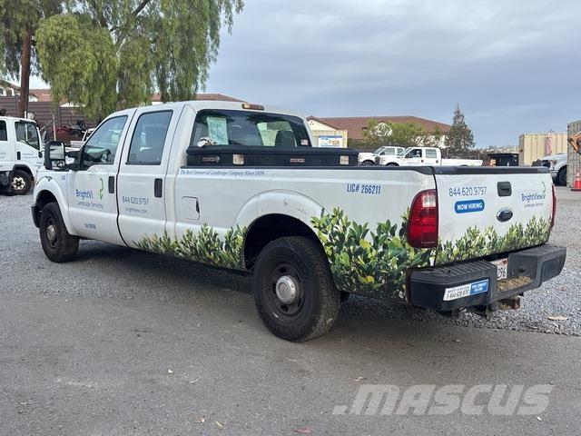 Ford F-350 XL Kiperi