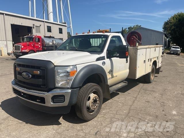 Ford F-450 Komunalna vozila