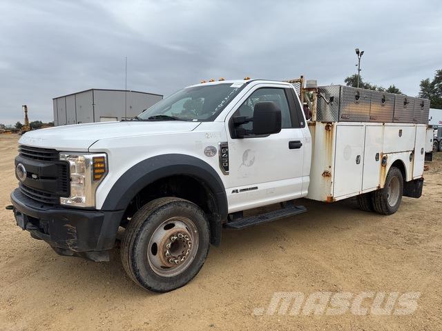 Ford F-450 Kiperi